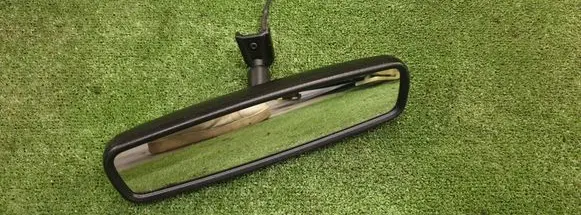 Rear view mirror (interior)