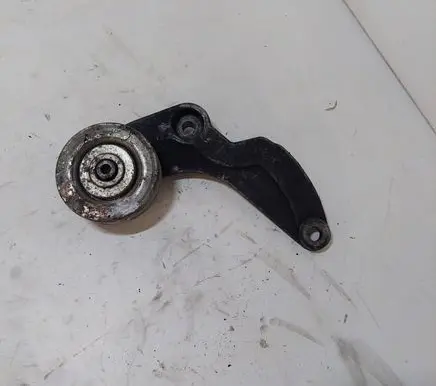 BMW 5 E39 Generator/alternator bracket 11282248561