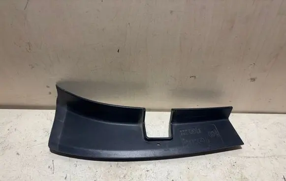 Skoda Octavia Mk3 (5E) Rear/tail light trim molding 5E9945311