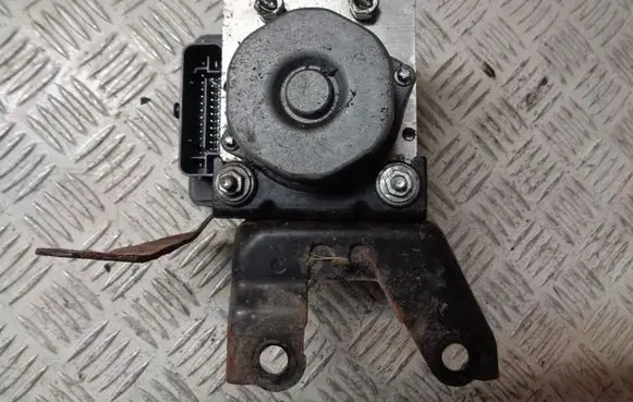 Toyota Aygo AB40 ABS Pump 445400H030