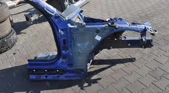 BMW i4 Front quarter panel