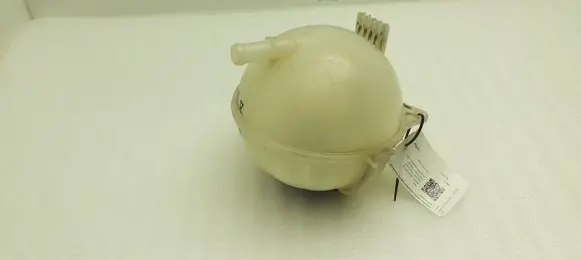 Coolant expansion tank/reservoir