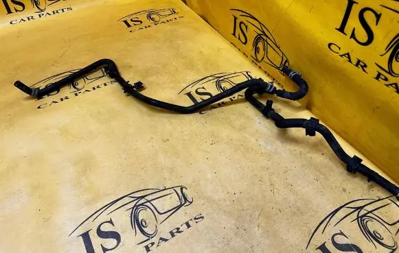 Porsche Panamera (970) Engine coolant pipe/hose 97057250500 97010631505