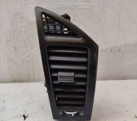 Hyundai i40 Dashboard side air vent grill/cover trim U09F78