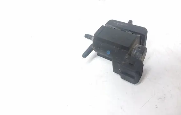 Nissan Serena Vacuum valve 
