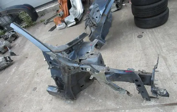 Ford Focus Front quarter panel 