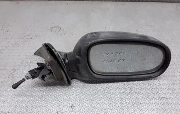 Hyundai Accent Manual wing mirror 