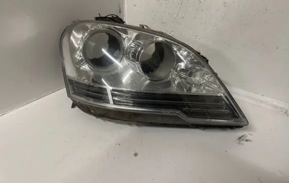 Mercedes-Benz ML W164 Headlight/headlamp 263348