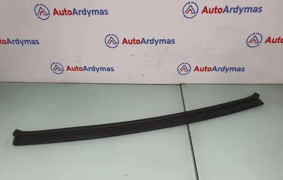 BMW 5 F10 F11 Engine compartment rubber 7206521 51767206521