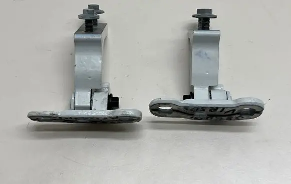 Volvo S90, V90 Rear door hinge set A046572