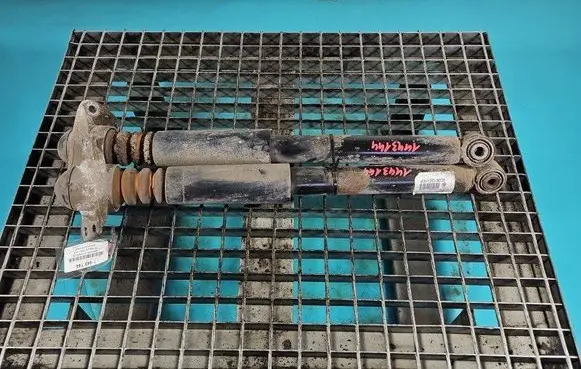 Volkswagen PASSAT B7 Rear shock absorber/damper 3C0512011CP IMPRK1443144