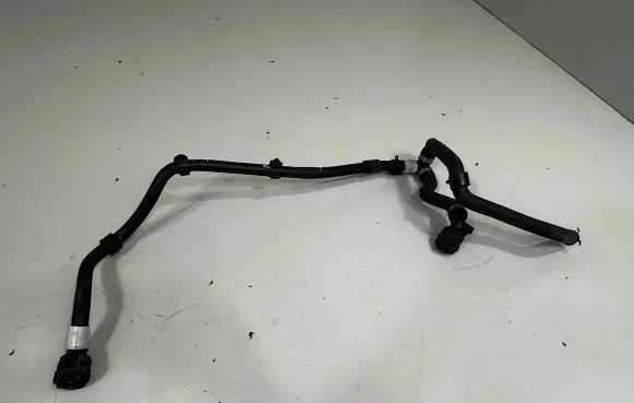 BMW iX Engine coolant pipe/hose 8475145