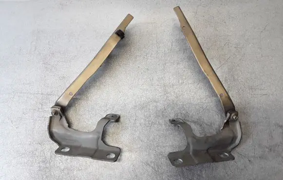 Volvo S40 Engine bonnet/hood hinges 30753597 30753598