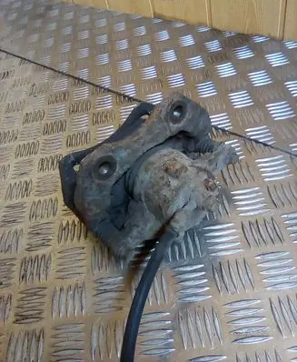 Nissan Almera Tino Front brake caliper