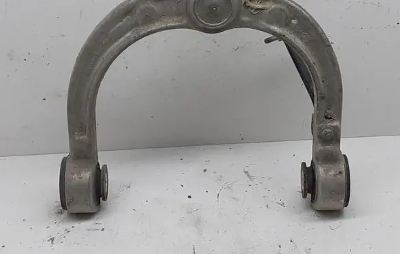 Mercedes-Benz ML W164 Front lower control arm/wishbone 94582