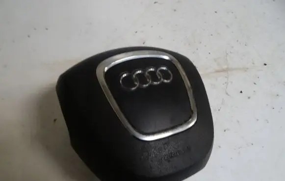 Audi A5 8T 8F Steering wheel airbag 8K0880201E