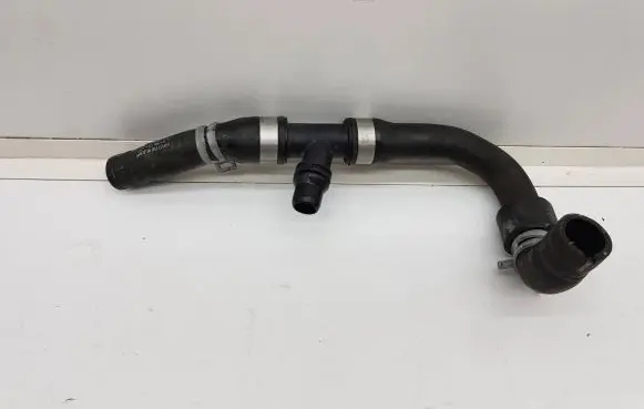 Volvo XC60 Engine coolant pipe/hose 32138615