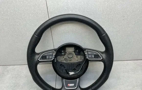 Audi Q3 8U Steering wheel 8U0419091R