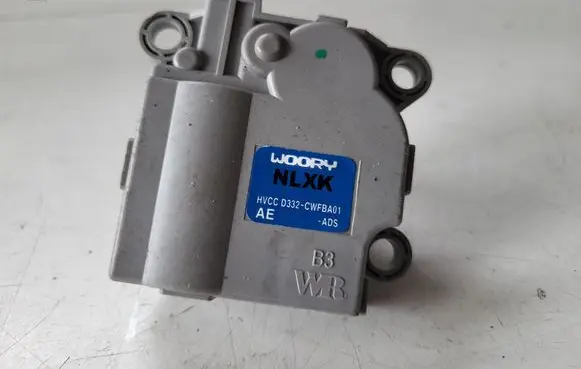 Hyundai Kona I A/C air flow flap actuator/motor D332CWFBA01