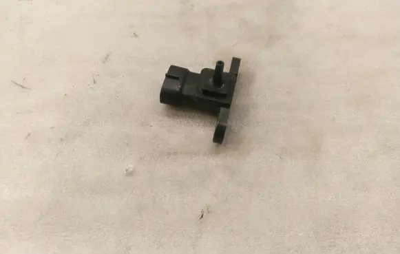 Toyota Avensis T270 Air pressure sensor 8942120200