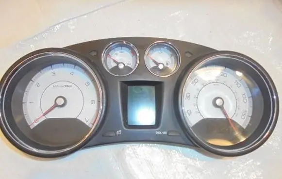 Peugeot 308 Speedometer (instrument cluster) 966510798