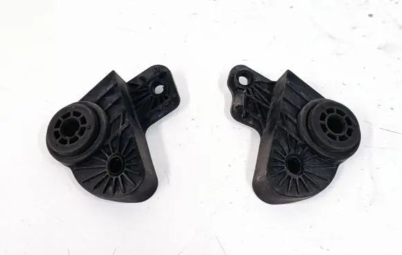 Opel Insignia B Radiator mount bracket 84012896 84012895