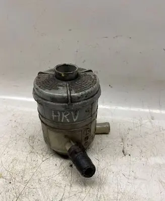 Honda HR-V Brake fluid reservoir 