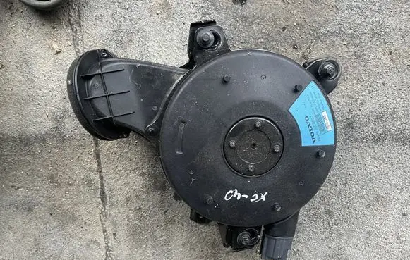 Volvo XC40 Subwoofer speaker 32265313