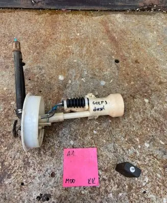 Volkswagen Golf III Fuel level sensor 8243144