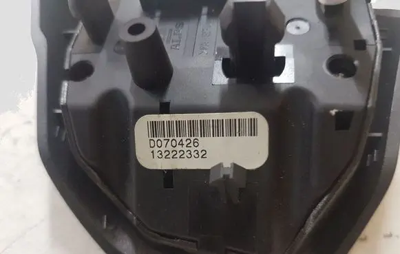 Opel Corsa D Steering wheel buttons/switches D070426 13222332