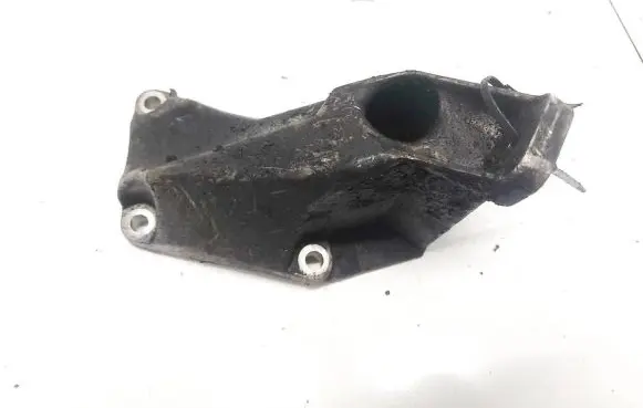 Audi A4 S4 B6 8E 8H Engine mounting bracket