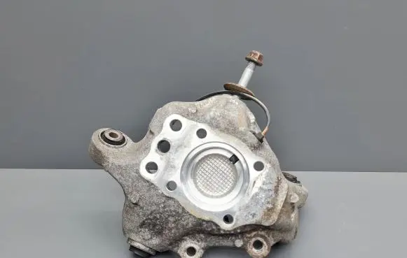 Honda Accord Rear wheel hub spindle/knuckle 