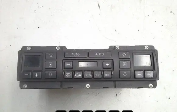 Audi A8 S8 D2 4D Climate control unit 4DO820043