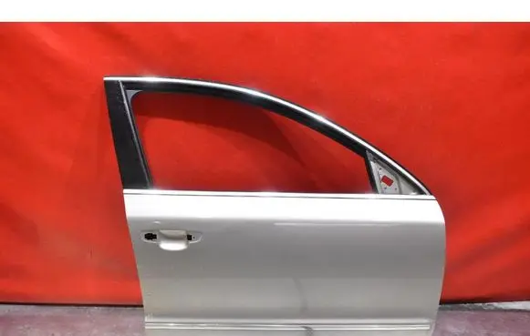 Skoda Superb B6 (3T) Front door