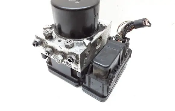 Volvo V40 ABS Pump P31317074