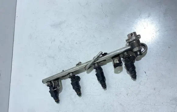 Fuel injectors set