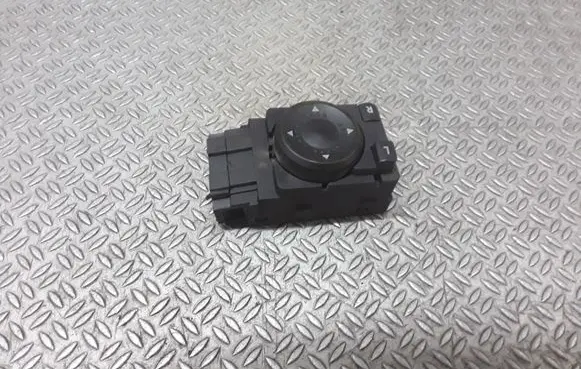 Volkswagen PASSAT B5 Wing mirror switch 3B1959565B