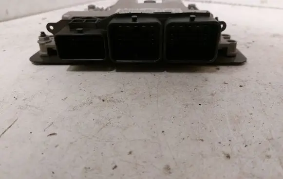 Citroen C4 II Engine control unit/module 9666729580 9805947680 0281019819