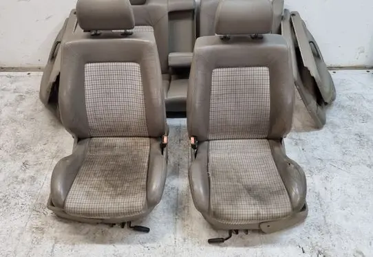 Volkswagen PASSAT B4 Seat and door cards trim set 