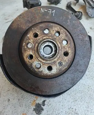 Audi Q3 8U Rear wheel hub 3C0505435G