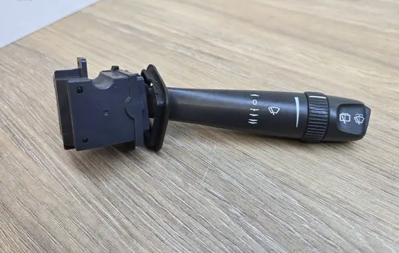 Volvo V70 Wiper control stalk 9452391