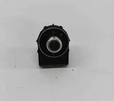Alfa Romeo Stelvio Wing mirror switch 1561181990 01561181990