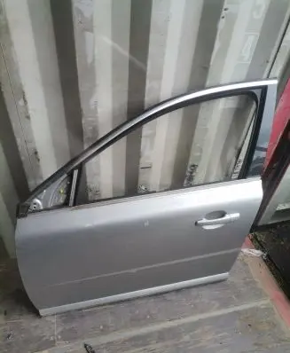 Volvo S80 Front door