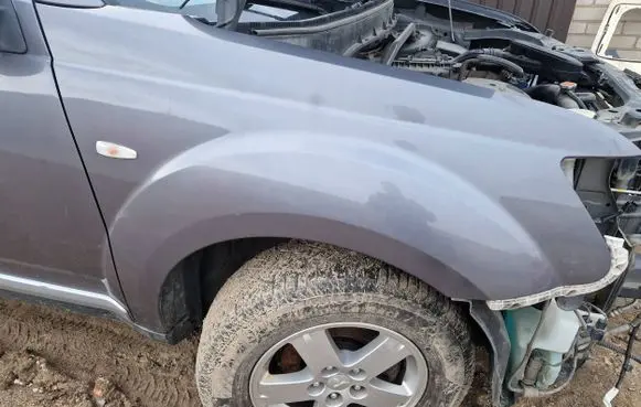 Mitsubishi Outlander Fender