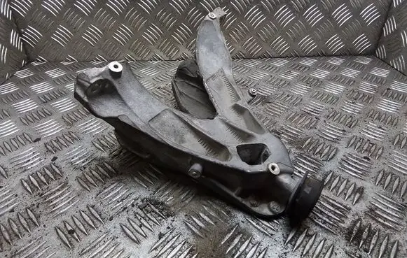 BMW X5 F15 Engine mounting bracket 6864614 22116864614
