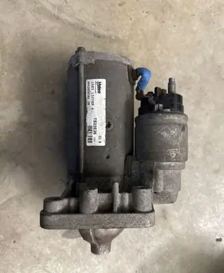 Peugeot 208 Starter motor 9662854180 TS22E26 1537K2