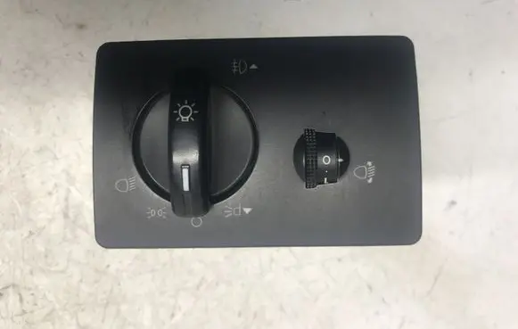 Ford Focus Light switch 4M5T13A024FA