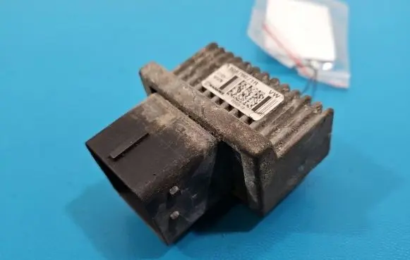 Nissan Juke I F15 Other relay 110678071R IMPRK1573520