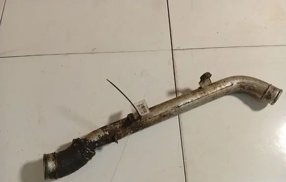 Audi Q7 4L Intercooler hose/pipe 