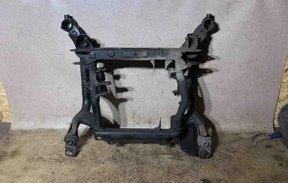 Mercedes-Benz R W251 Front subframe
